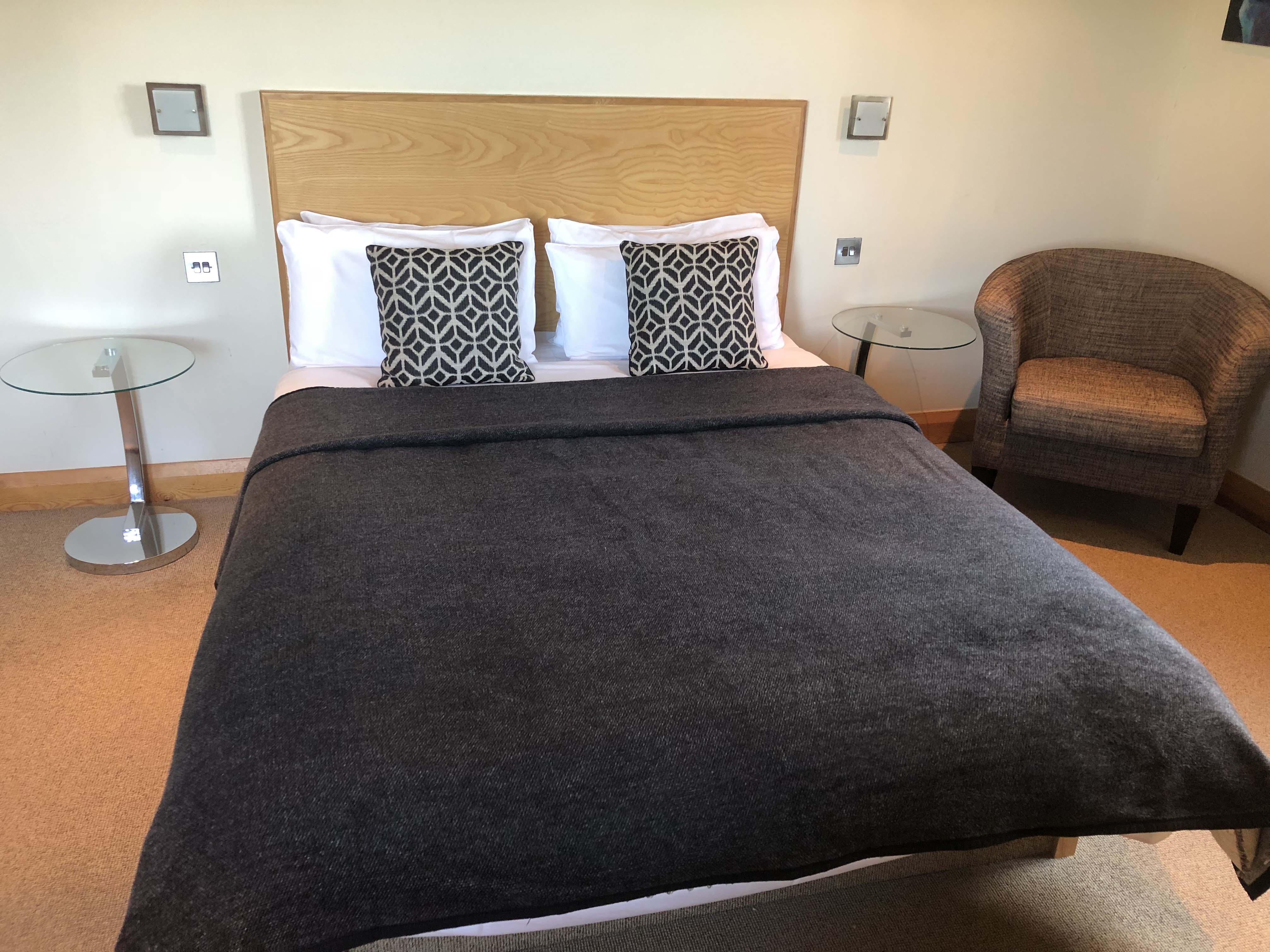 Large Double Room - Image 4