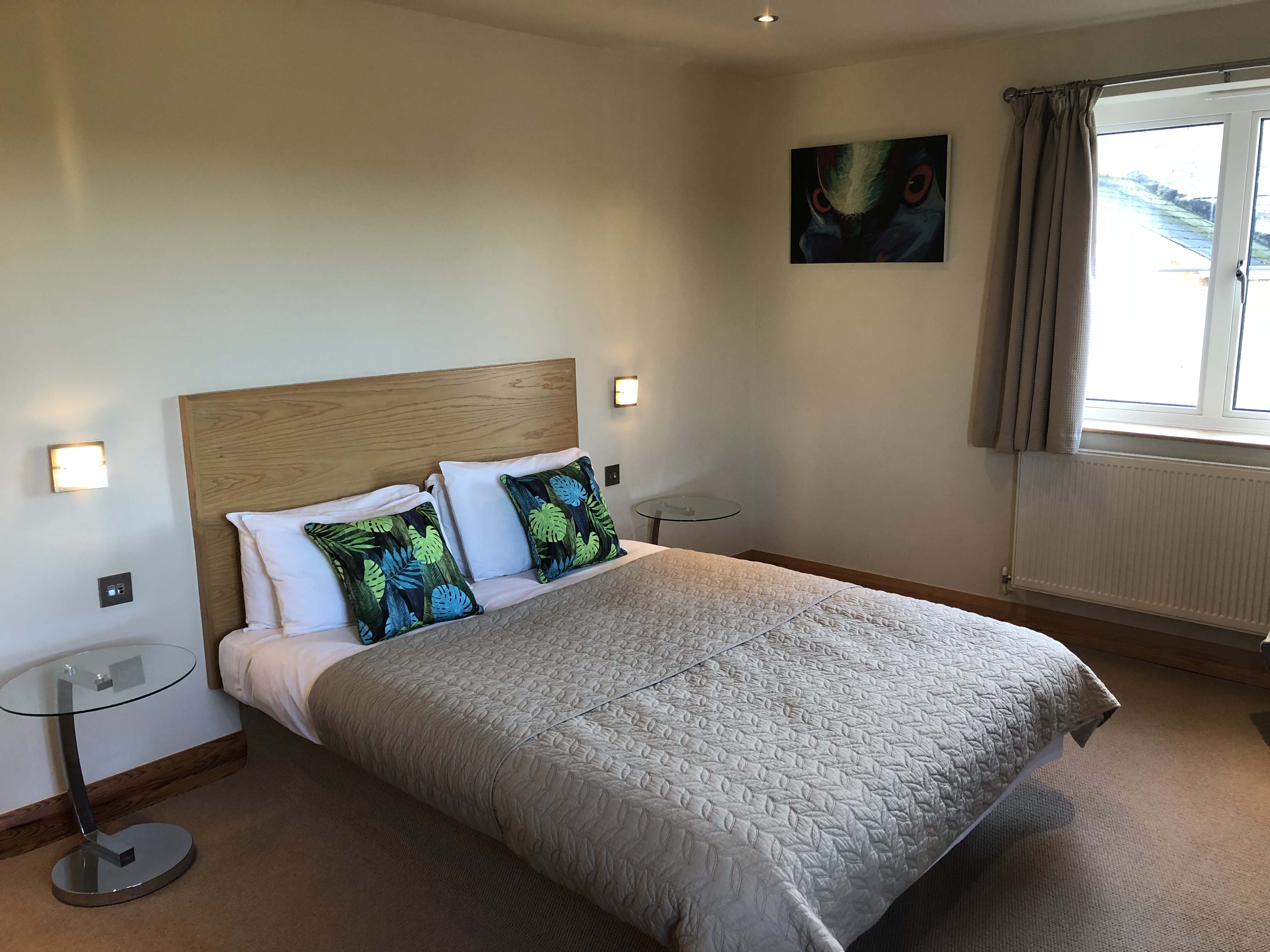 Large Double Room - Image 8