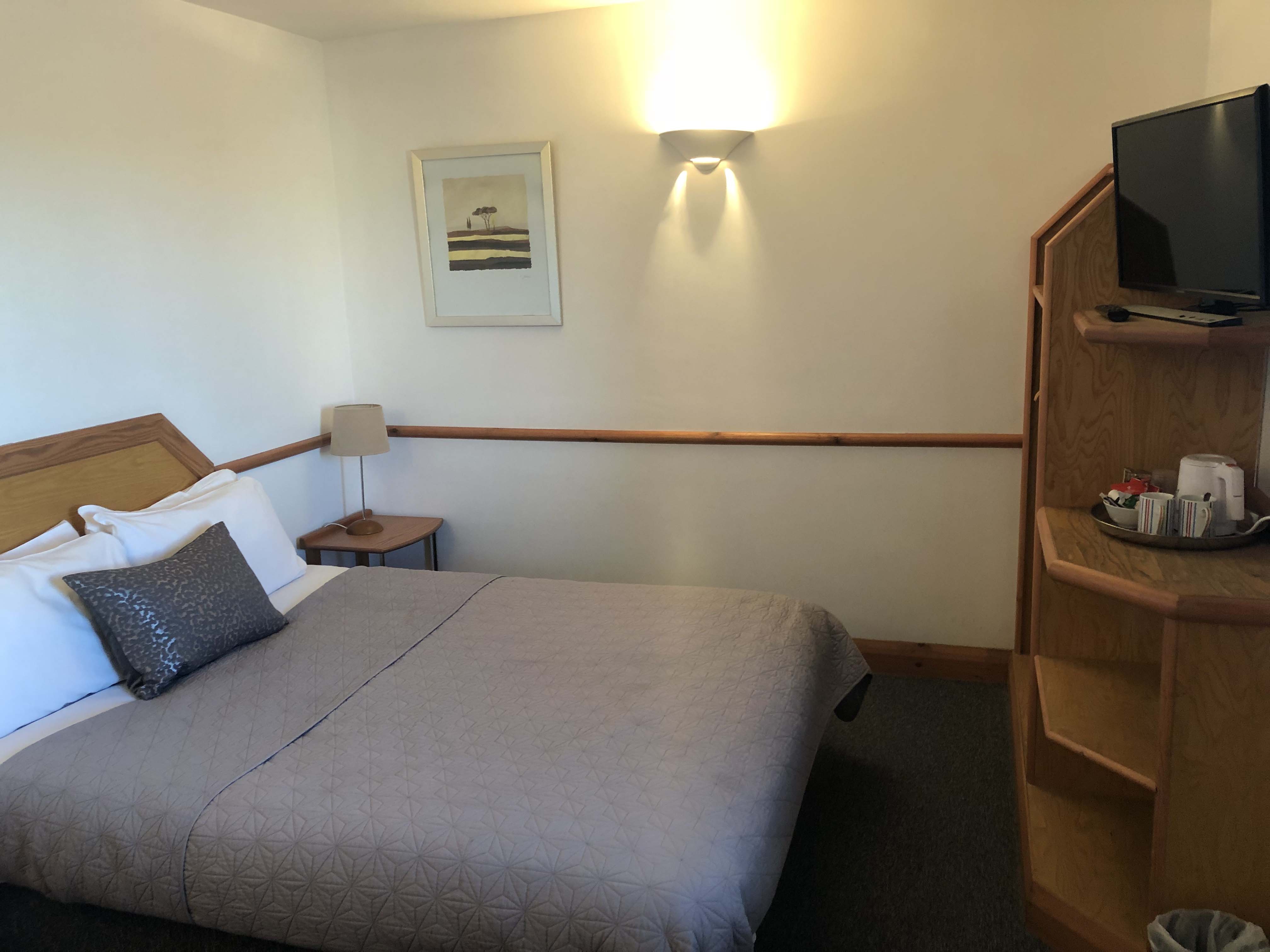 Standard Double Room - Image 4