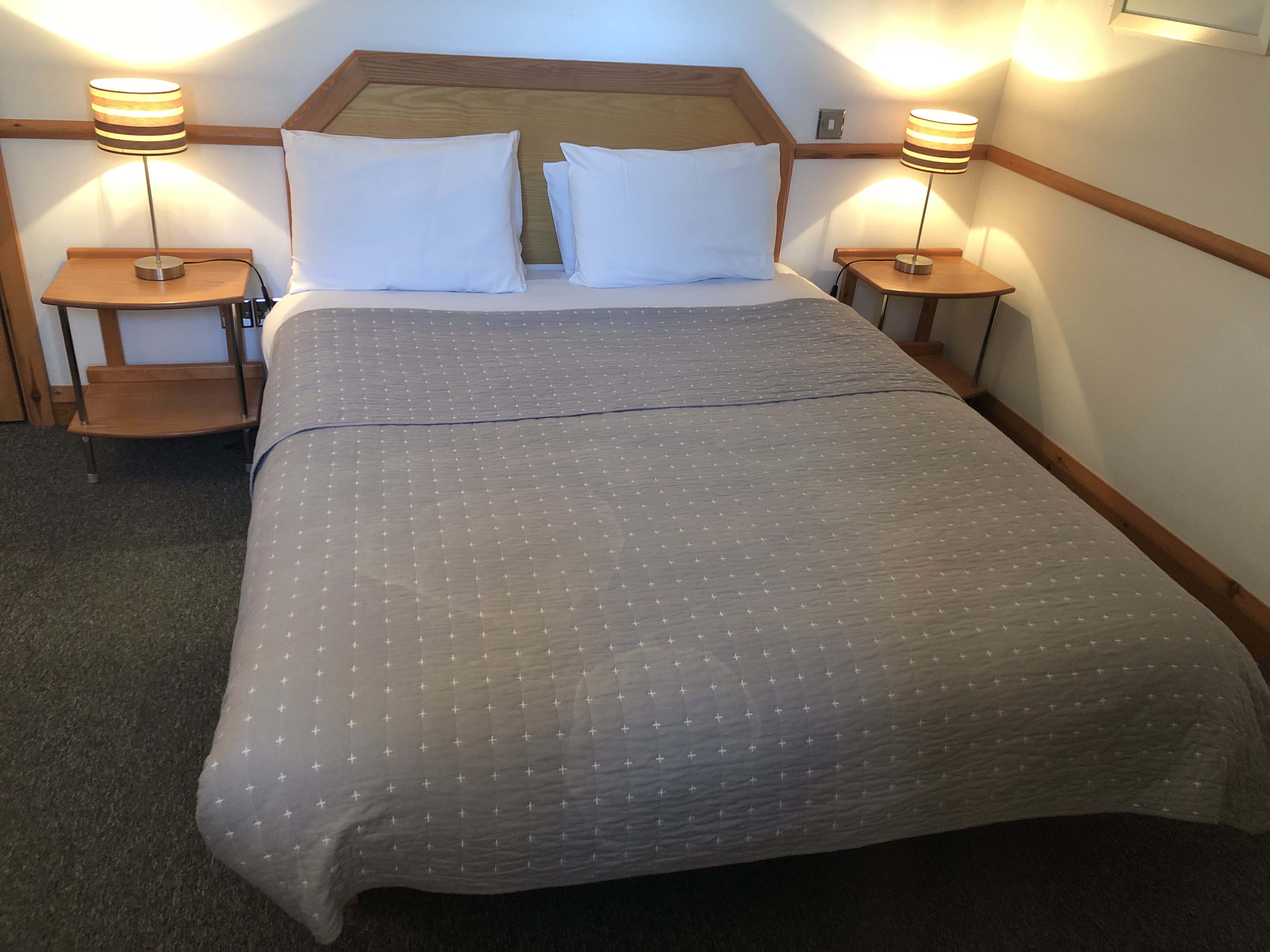 Standard Double Room - Image 6